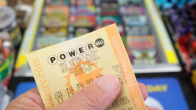 Powerball jackpot climbs to $750 million ahead of Wednesday drawing