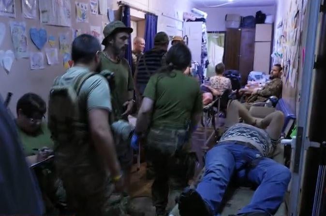 ukraine-clinic-cluster-bomb.jpg 