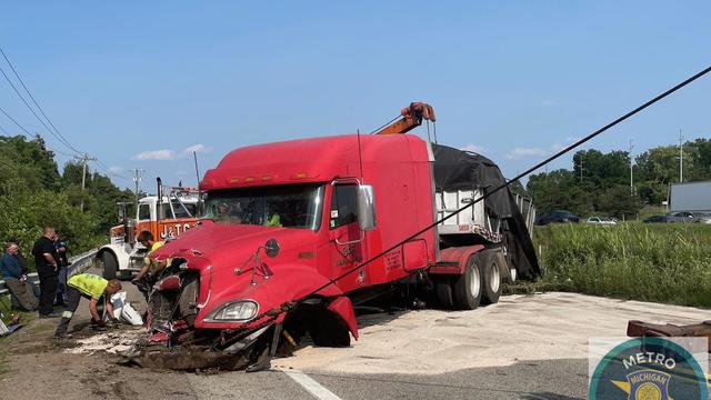 semi-truck-crash-i-94-belleville.jpg 