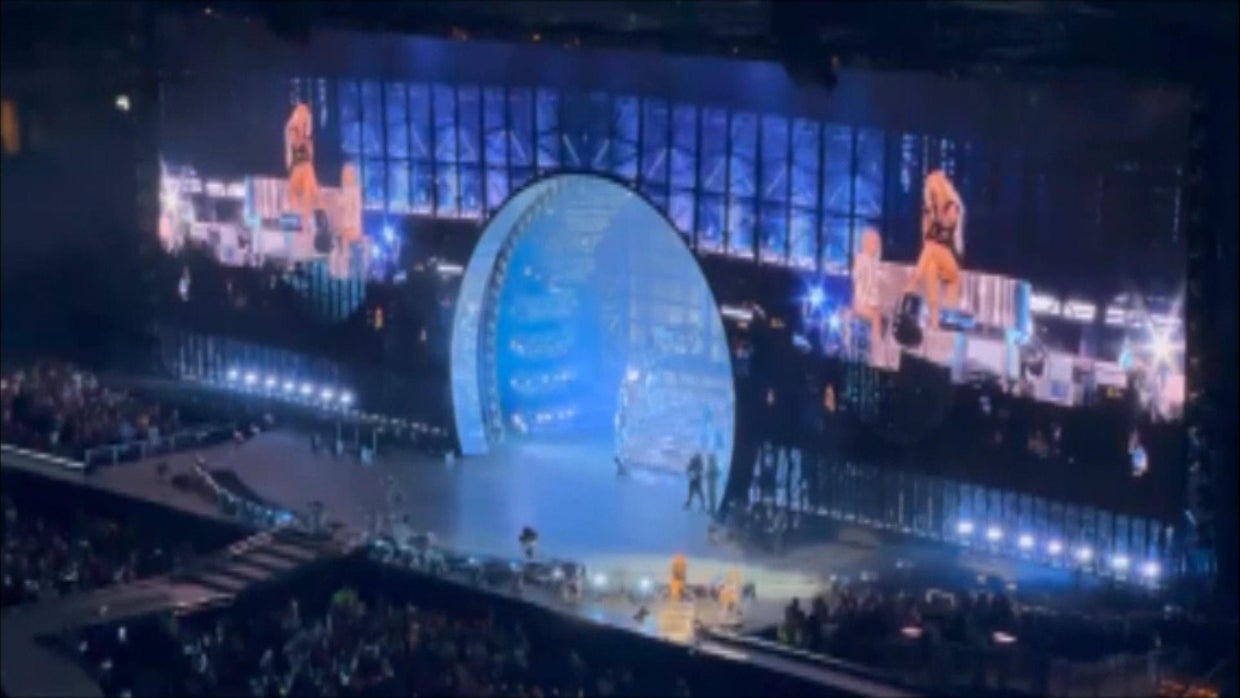 BeyHive invades the Linc for Beyoncé's first Renaissance World Tour ...