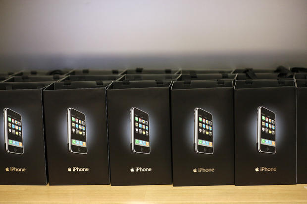 Long-Awaited Apple iPhone Goes On Sale Across U.S 