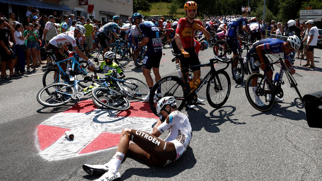 Plea for caution as selfie-taking fan reportedly snarls Tour de France
