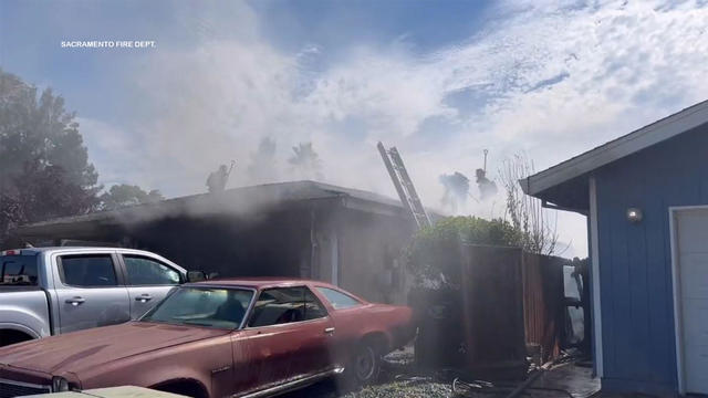 south-sac-house-garage-fire.jpg 