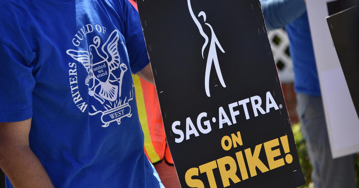 Los Angeles investigating after trees used for shade by SAG-AFTRA strikers were trimmed by NBCUniversal