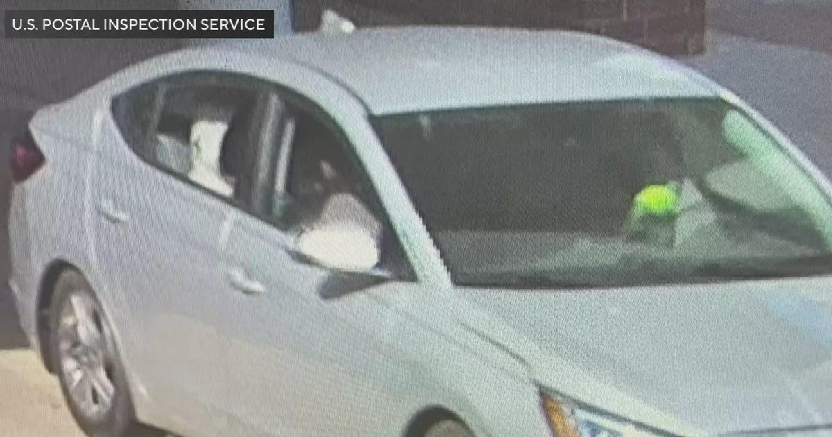 Search on for perps after postal worker was robbed in River Grove - CBS ...