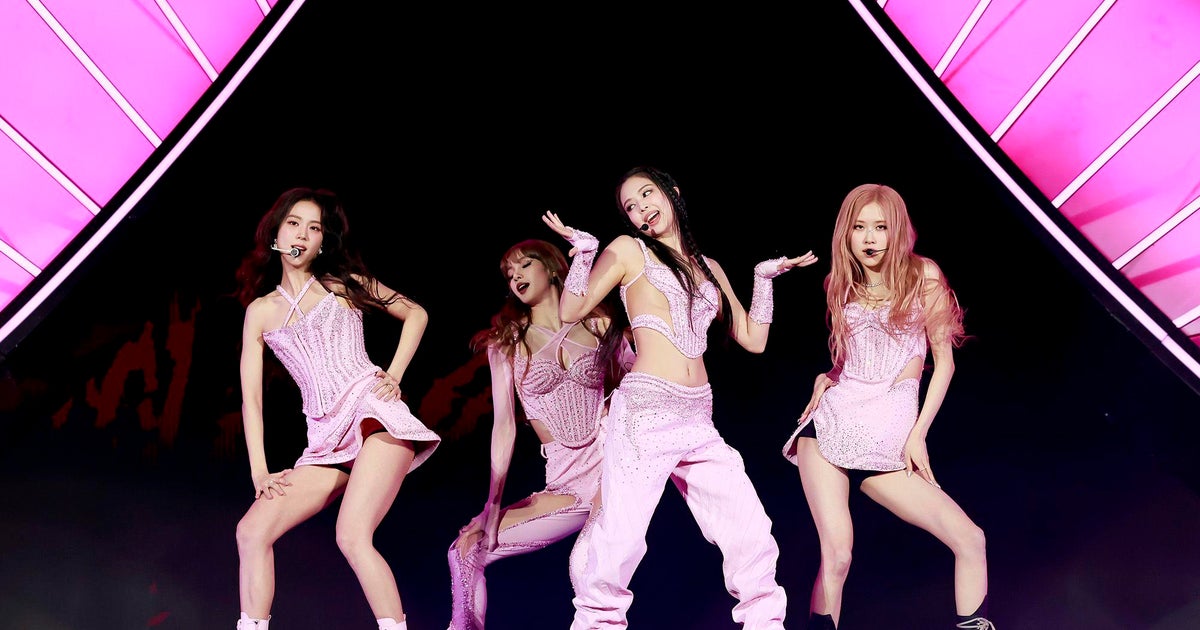 Starbucks groups up with Blackpink, betting on the electricity of K-pop