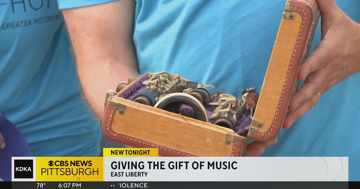 Musical instrument collection drive held in East Liberty - CBS Pittsburgh