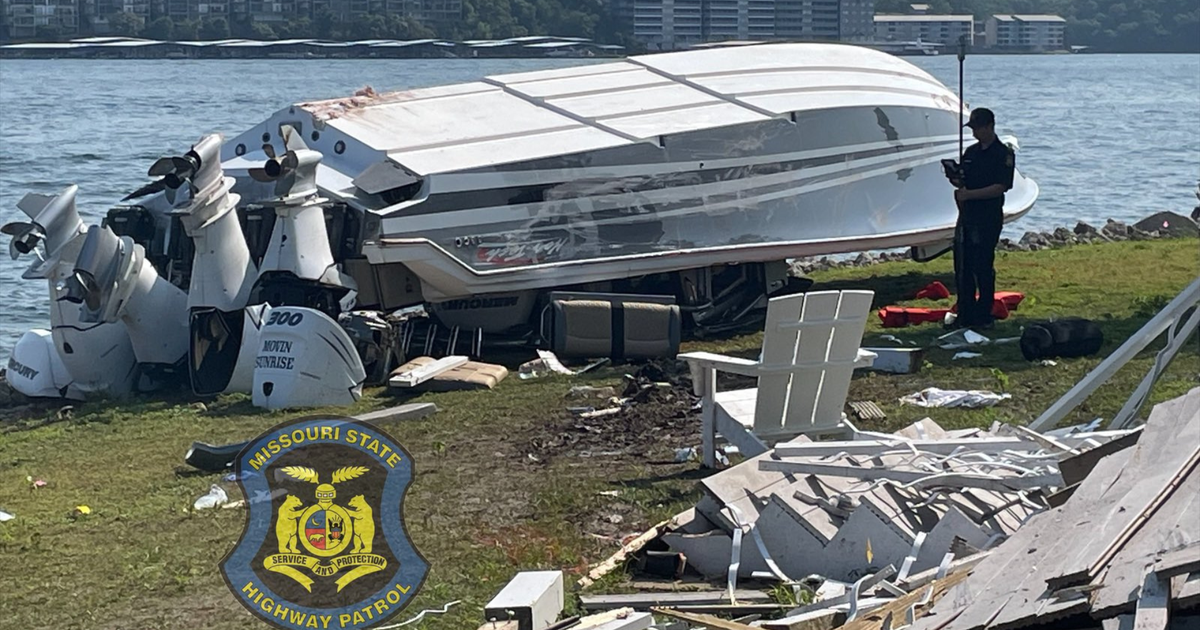Boat crashes into Lake of the Ozarks home ejecting passengers and injuring 8  CBS News Boat crashes into Lake of the Ozarks home ejecting passengers and injuring 8  CBS News