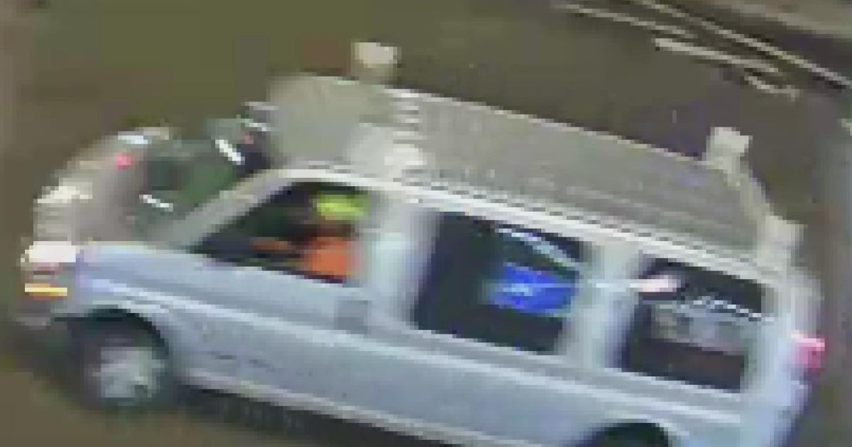 Chicago Police looking for driver who hit 21yearold woman in Logan Square