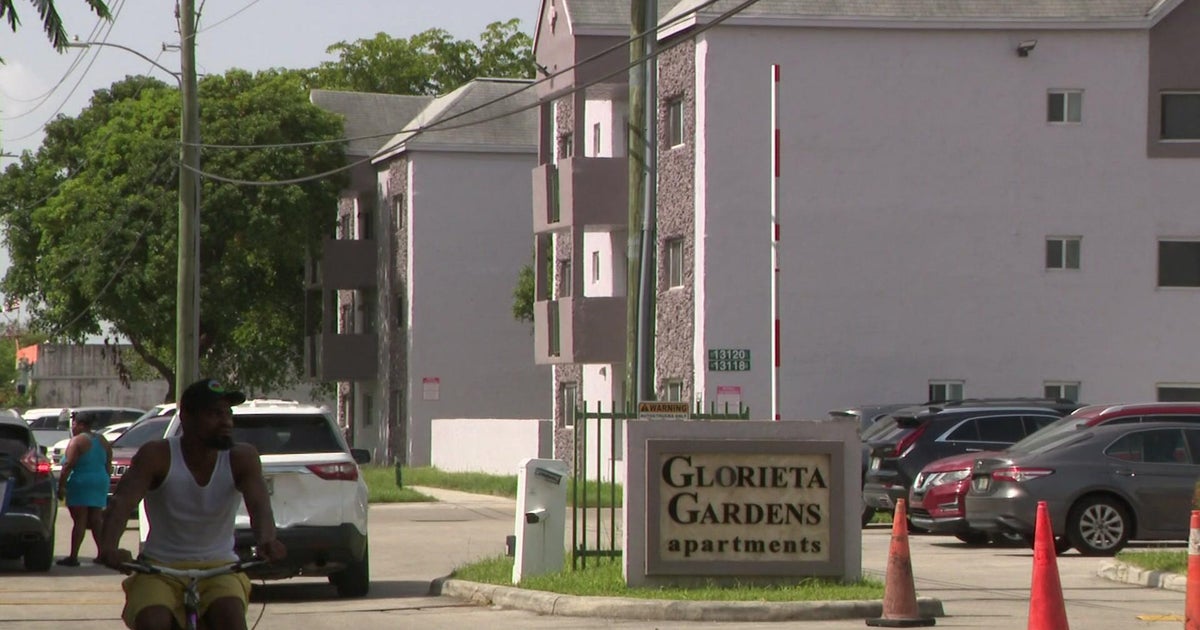 Inhabitants desperate for answers after rats, mildew, leaks plague Opa-locka apartment creating