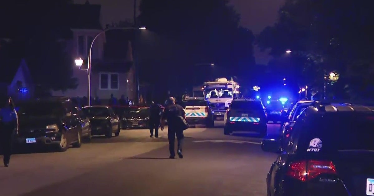 Chicago Police officer shot during traffic stop - CBS Chicago
