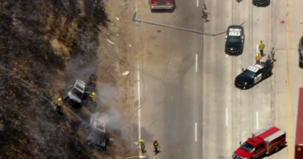 Santa Clarita pursuit ends with a fiery crash on the 5 Freeway - CBS ...