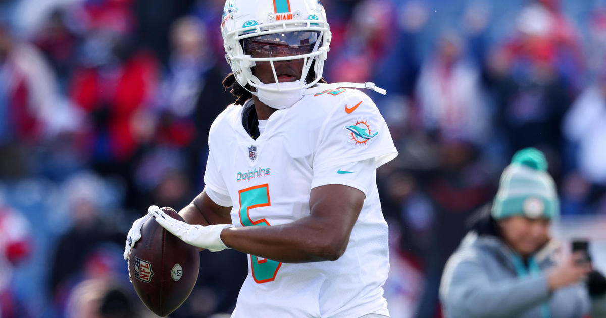 Dolphins announce that Teddy Bridgewater will start as quarterback against  the Patriots - CBS Miami