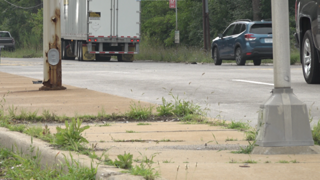 Stolen stop signs deemed main cause of ambulance crash on Detroit's west  side