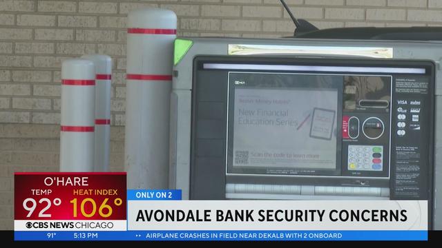 Bank of America customer robbed at ATM.jpg 