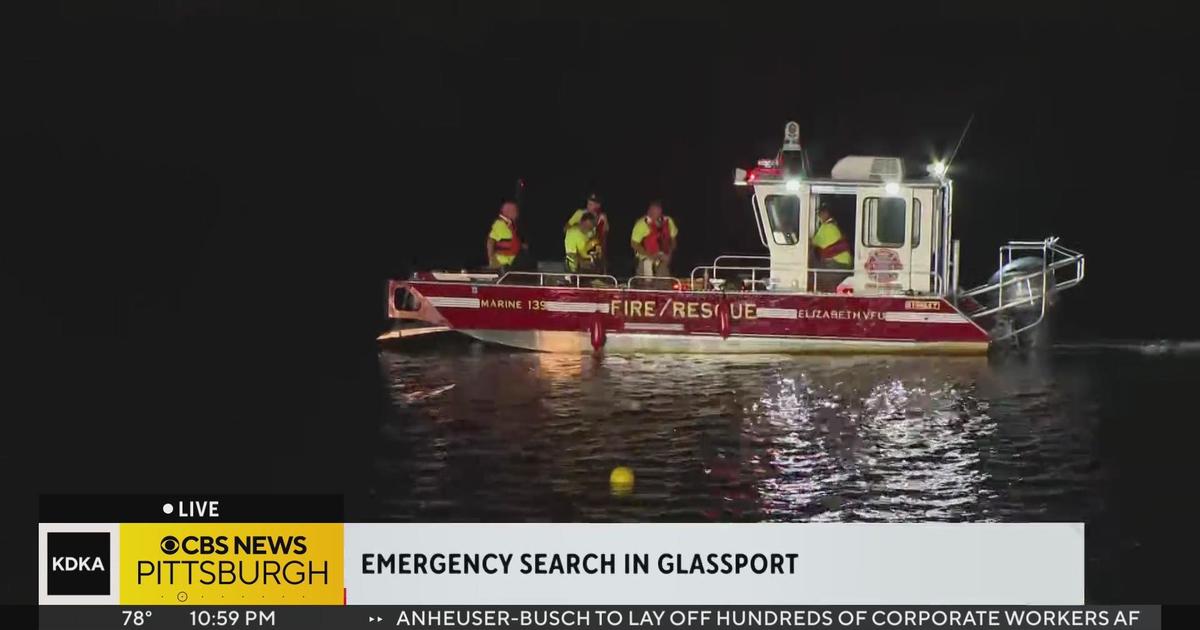 Boat Sinking Outside PNC Park After Being Found Abandoned In River - CBS  Pittsburgh