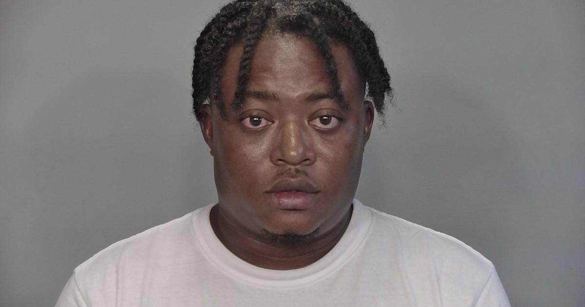 Florida gentleman arrested just after allegedly spitting on, attacking woman with infant in arms