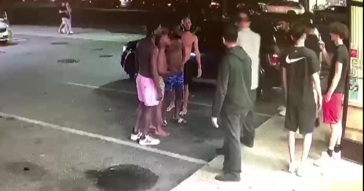 Sources: 17-calendar year-previous arrested in dancer O’Shae Sibley’s stabbing loss of life Sources: 17-calendar year-previous arrested in dancer O’Shae Sibley’s stabbing loss of life