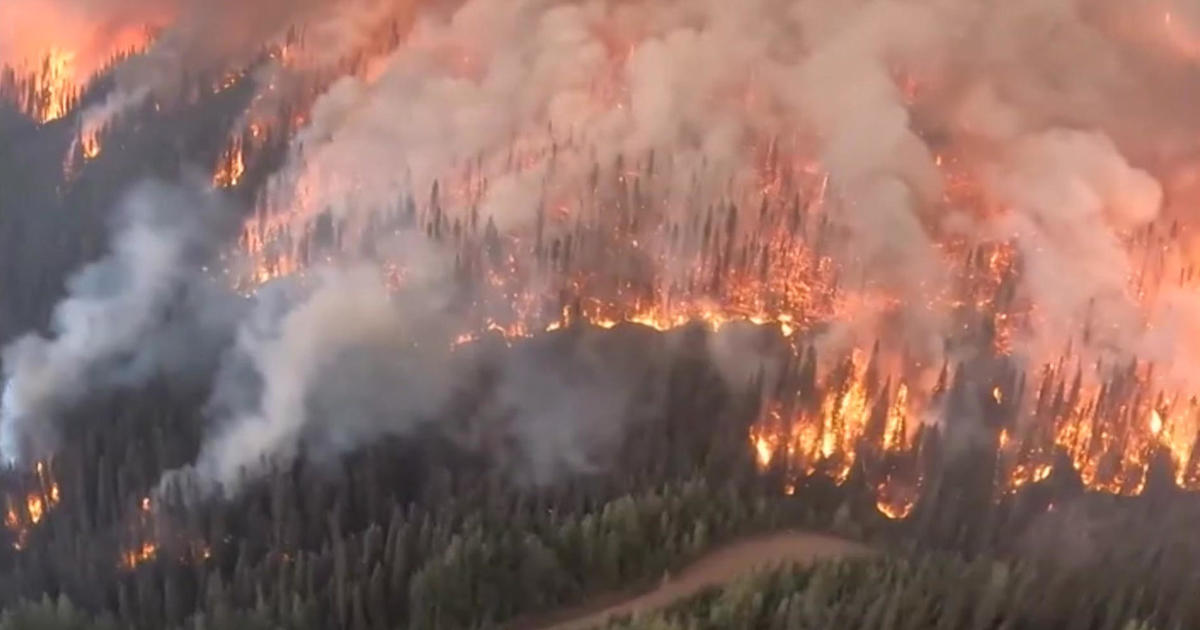 Лято на дим: Вътре в центъра на операции на Канада, докато нацията се бори с 5000 горски пожара