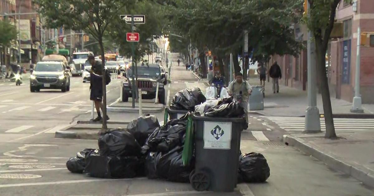 New York Giants Trash Can