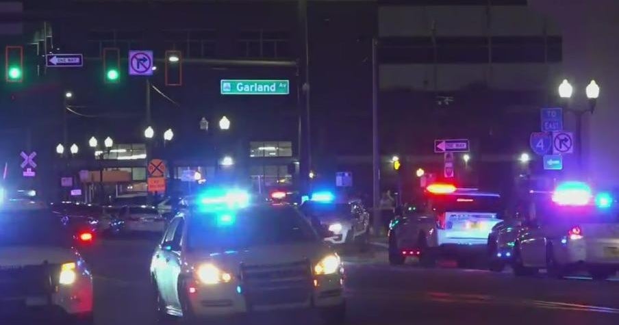 Search for suspect underway after shooting leaves 2 Orlando officers in ...