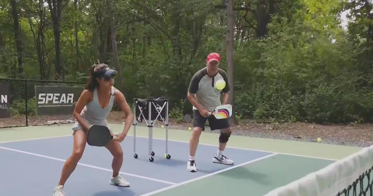 On National Pickleball Day, Chicago area fans serve fun CBS Chicago