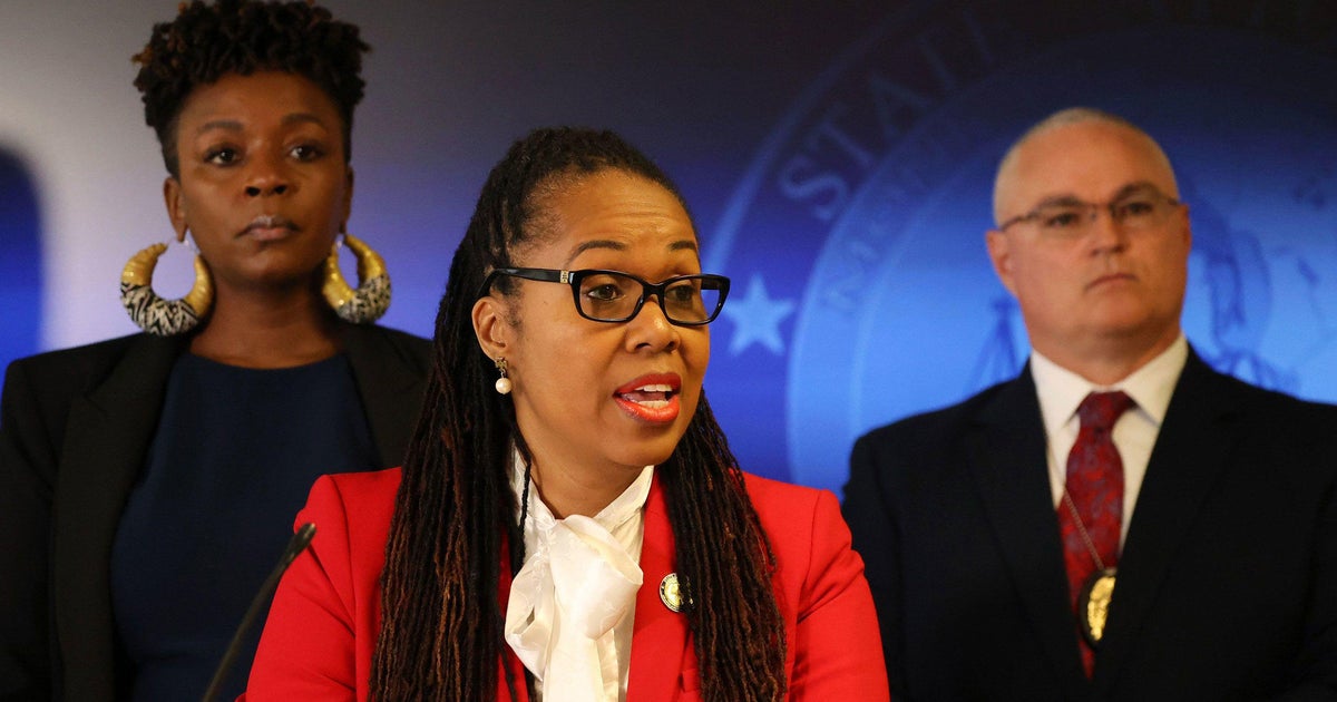 DeSantis suspends Orlandoarea elected prosecutor whose politics did not align with his views