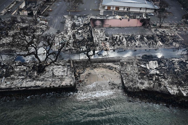 TOPSHOT-US-FIRE-HAWAII