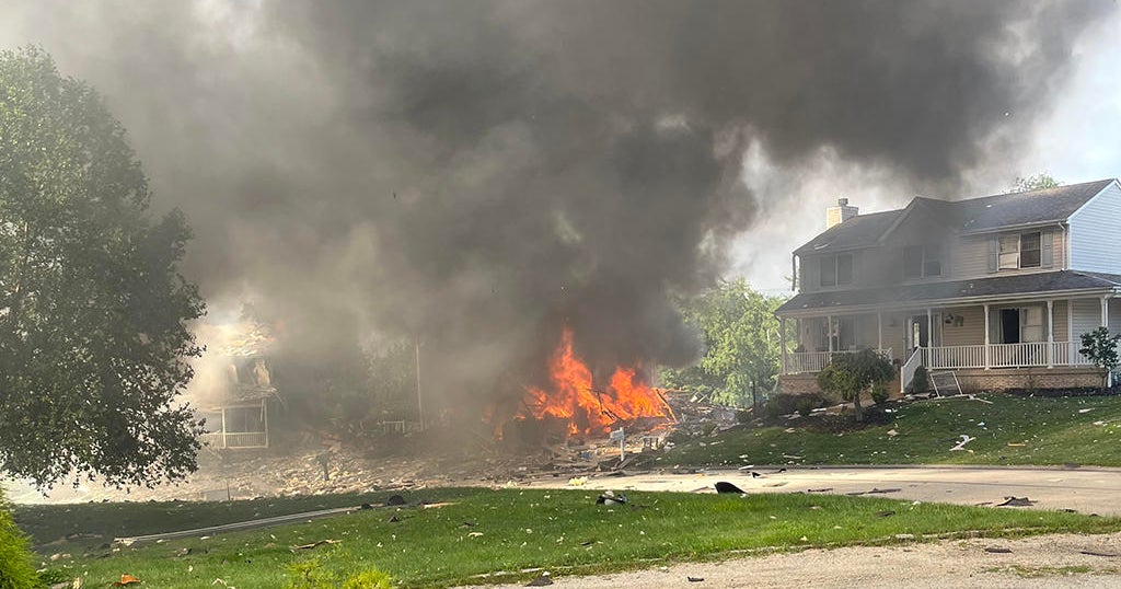 4 dead, at least 3 hospitalized after home explosion in Plum 4 dead, at least 3 hospitalized after home explosion in Plum