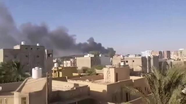 Smoke rising in Tripoli sky after overnight clashes 