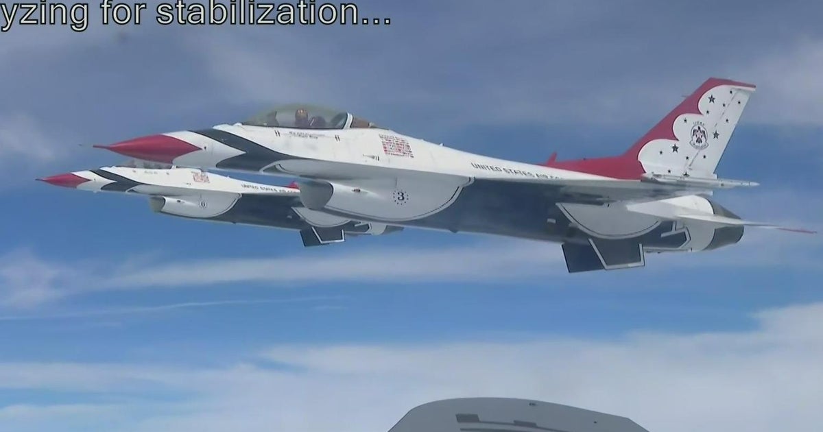 US Air Force Thunderbirds arrive in Chicago for the Air and Water Show