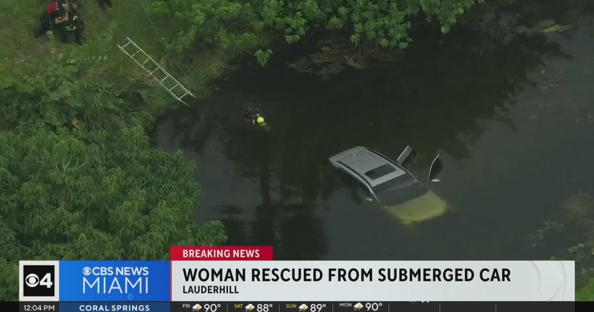Lady rescued from auto submerged in Lauderhill canal