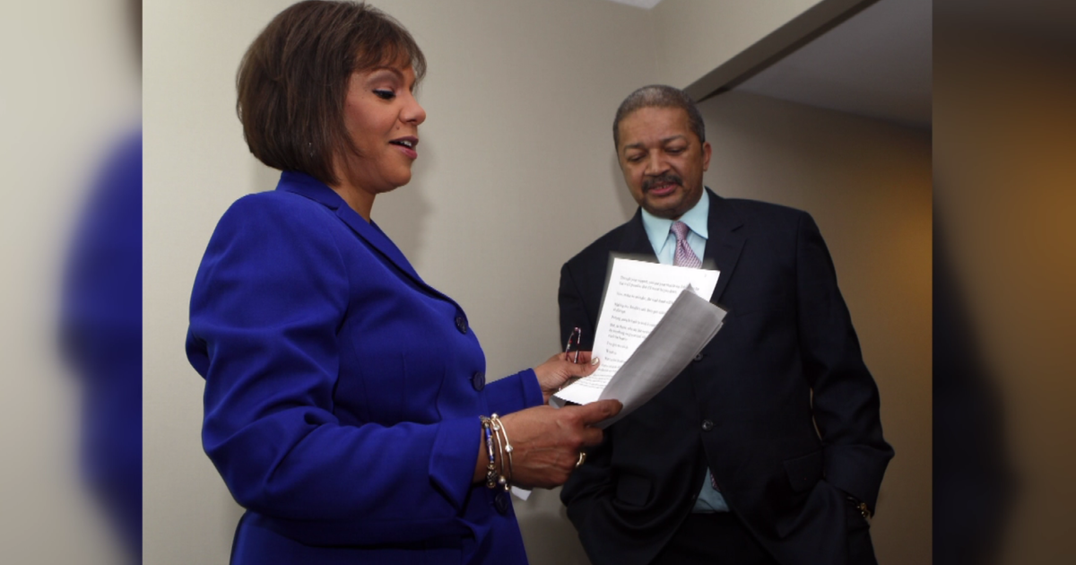 Rep. Robin Kelly announces death of husband, Dr. Nathaniel Horn - CBS ...