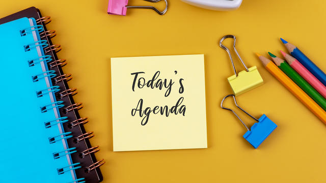 Today's Agenda Text on Adhesive Note 