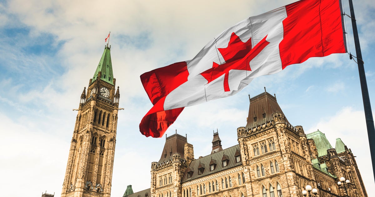 Microsoft pulls computer-generated article that recommended tourists visit the Ottawa Food Bank Microsoft pulls computer-generated article that recommended tourists visit the Ottawa Food Bank