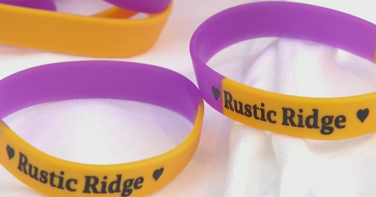 Plum Mustang Foundation creates bracelets to honor victims of house explosion