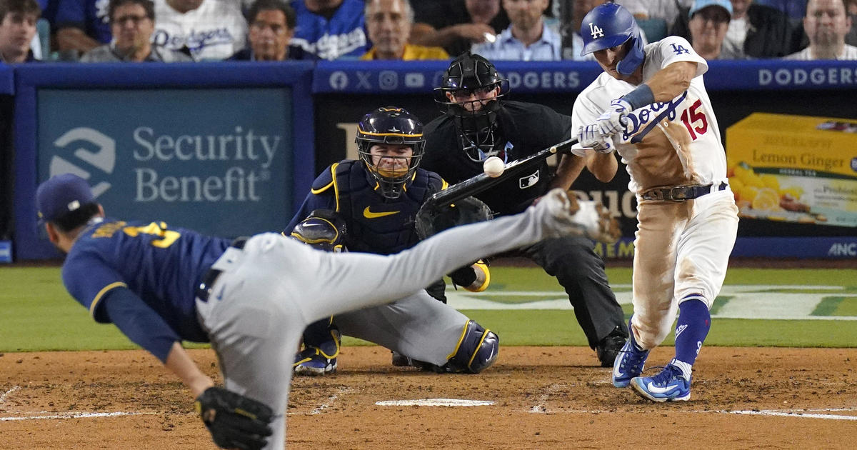 Austin Barnes' homer lifts Dodgers to sweep of Brewers