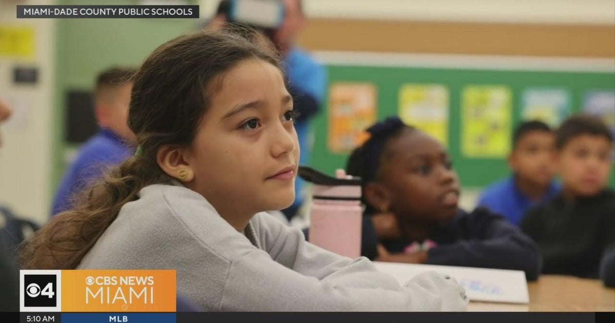 Back To School MiamiDade helping migrant students adjust to new school, new country CBS Miami