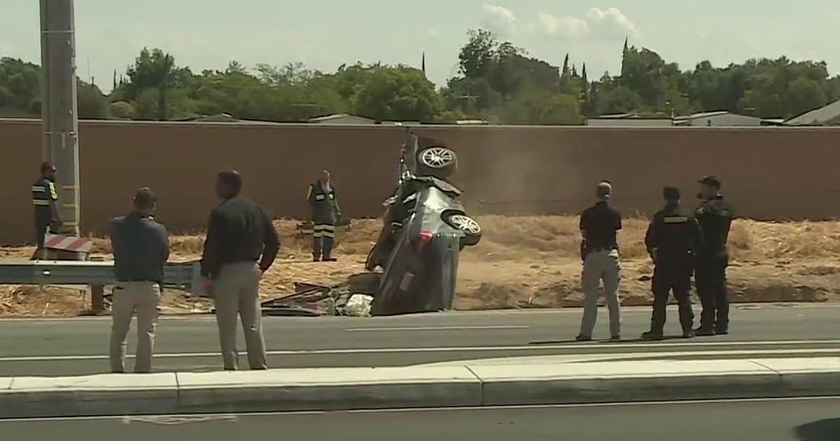 At least 1 dead following a crash in Placer County involving 2 vehicles ...