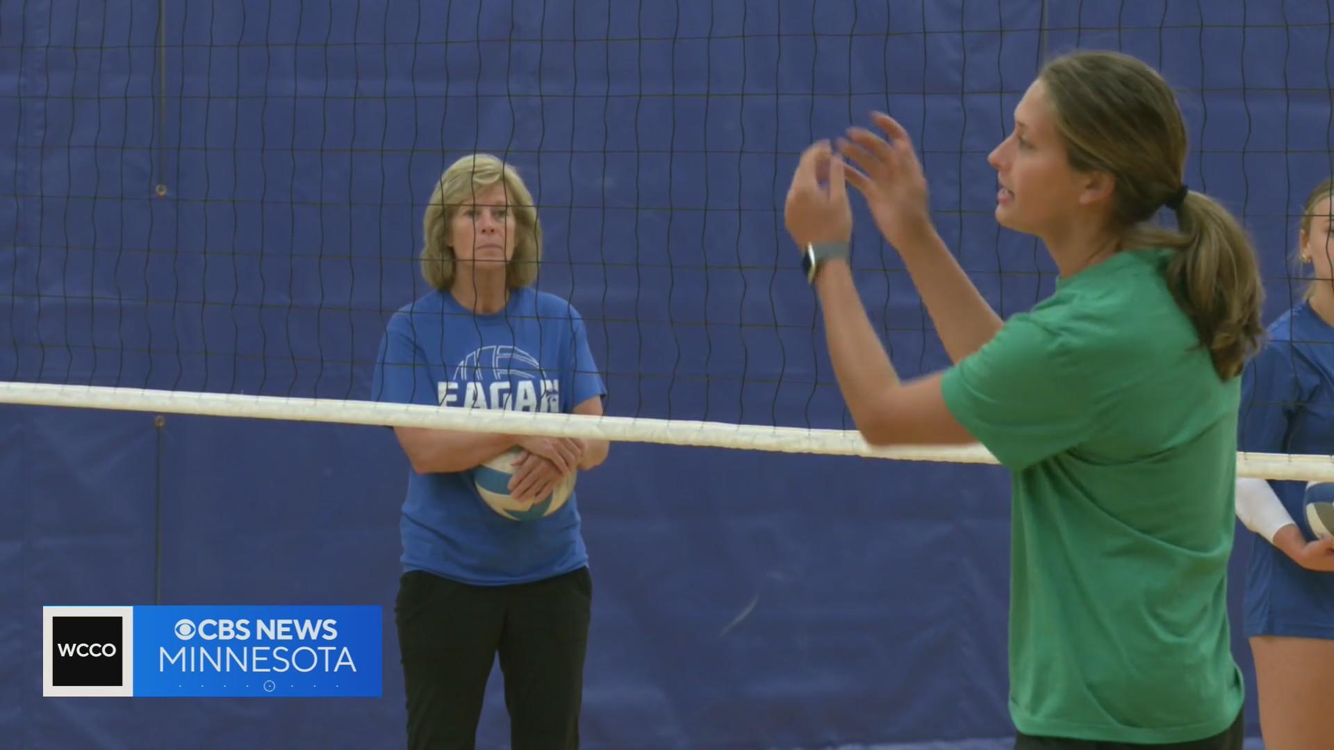 Legendary Eagan volleyball coach Kathy Gillen hands crown to daughter McKenna Melville