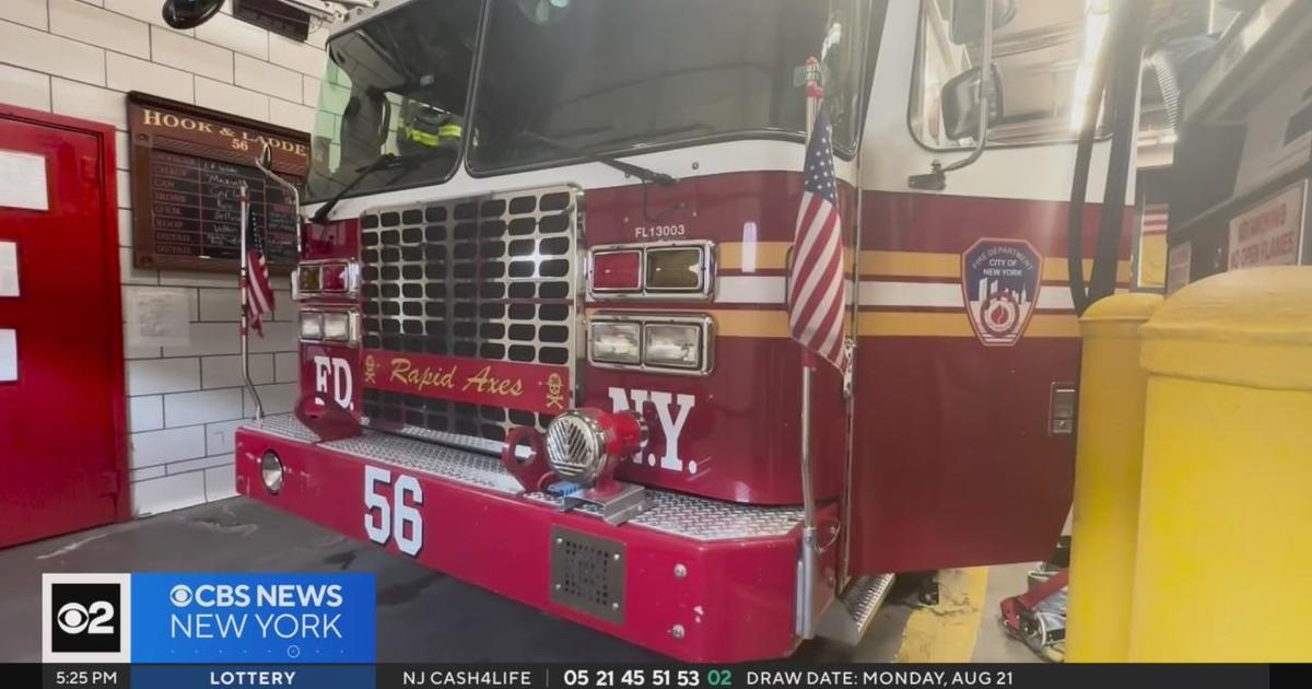 Giants visit FDNY Firehouse