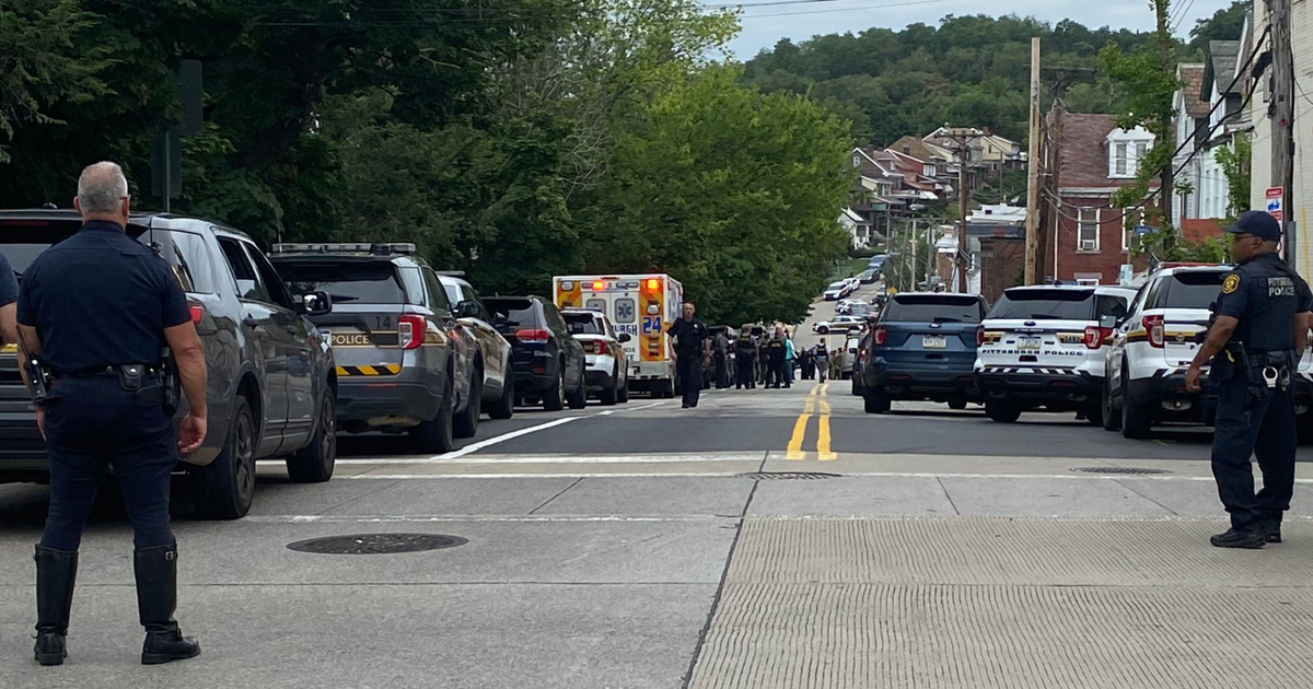 Pittsburgh shooting suspect useless in 6-hour standoff in Garfield community Pittsburgh shooting suspect useless in 6-hour standoff in Garfield community