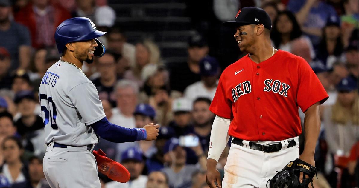 Betts gets ovation, scores twice against former team as Dodgers