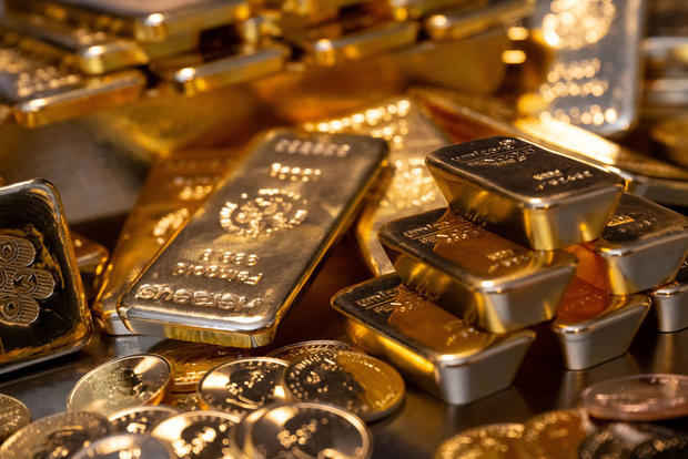 gold-bars-and-coins-myths-busted-what-to-know-now.jpg 