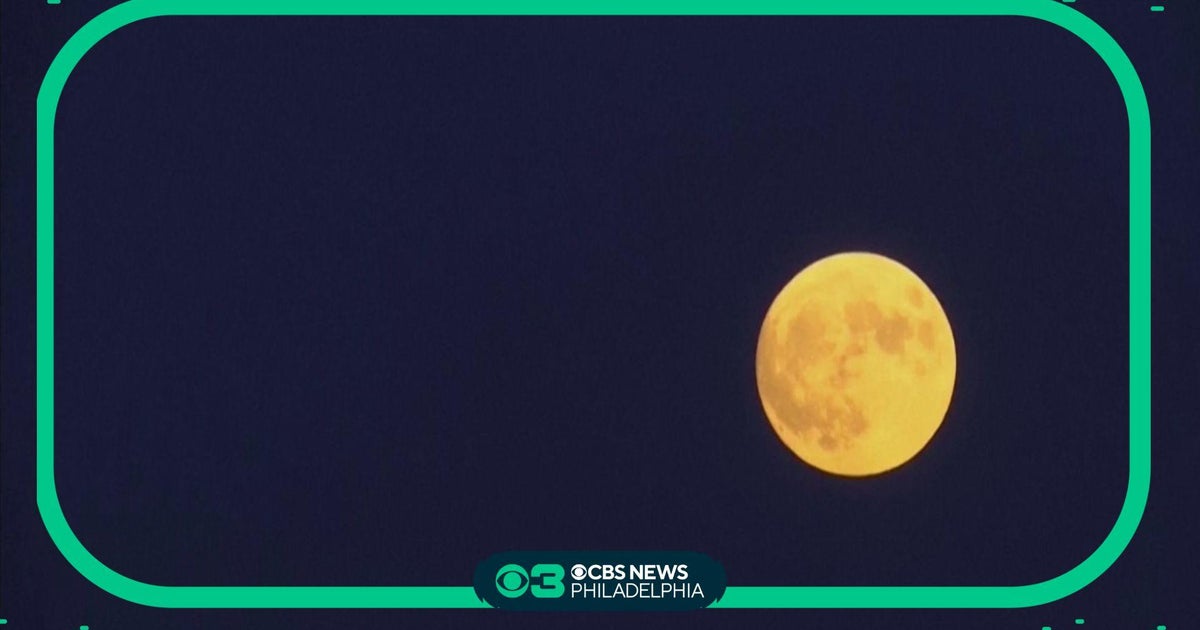 Rare blue supermoon makes spectacular sight in Athens, Greece - CBS Philadelphia