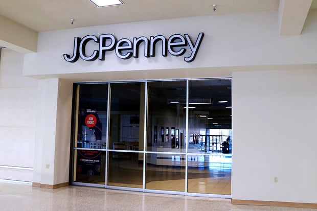 Closed JCPenney store entrance