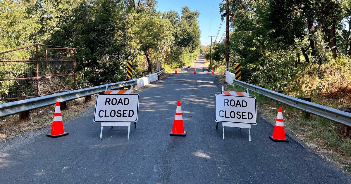 Rural Placer County road near Lincoln sinking; extended closure in place