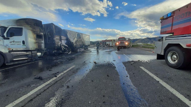 i-70-tow-truck-fire-in-golden-csp-golden.jpg 