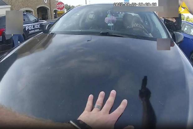 Bodycam footage shows fatal shooting of pregnant Black woman by Ohio police 
