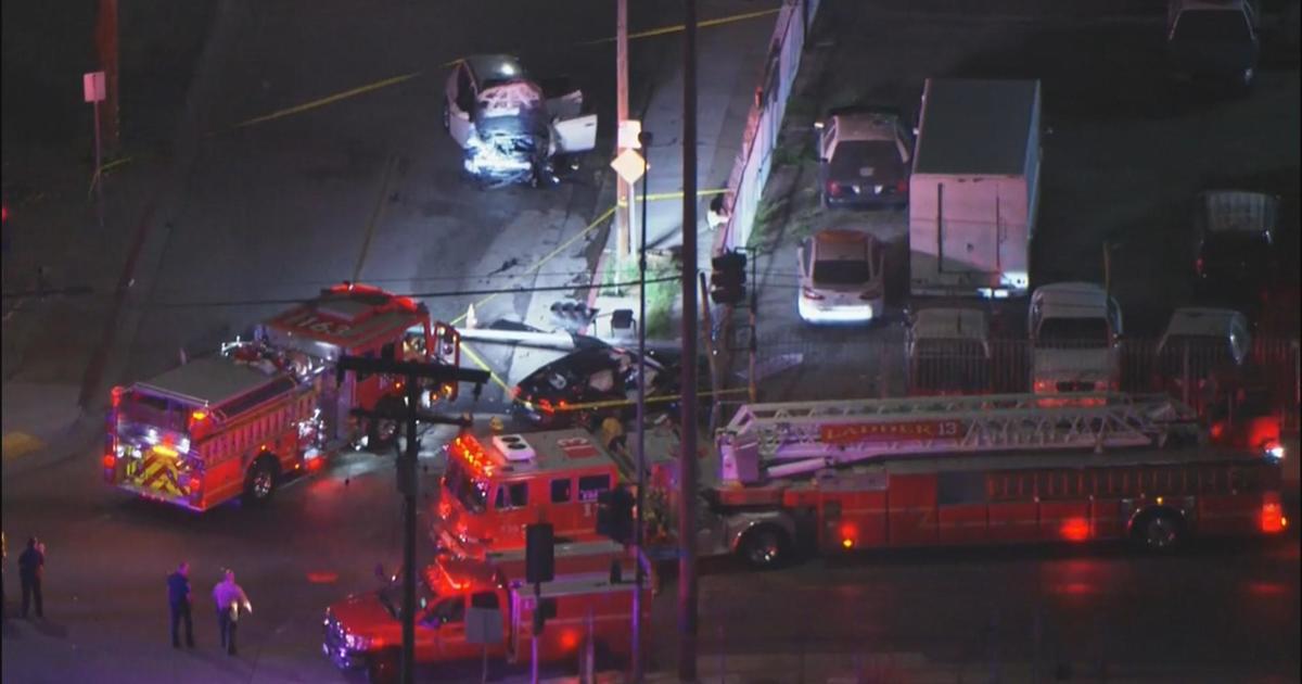 2 Killed, 2 Critically Injured In Huntington Park Crash - CBS Los Angeles